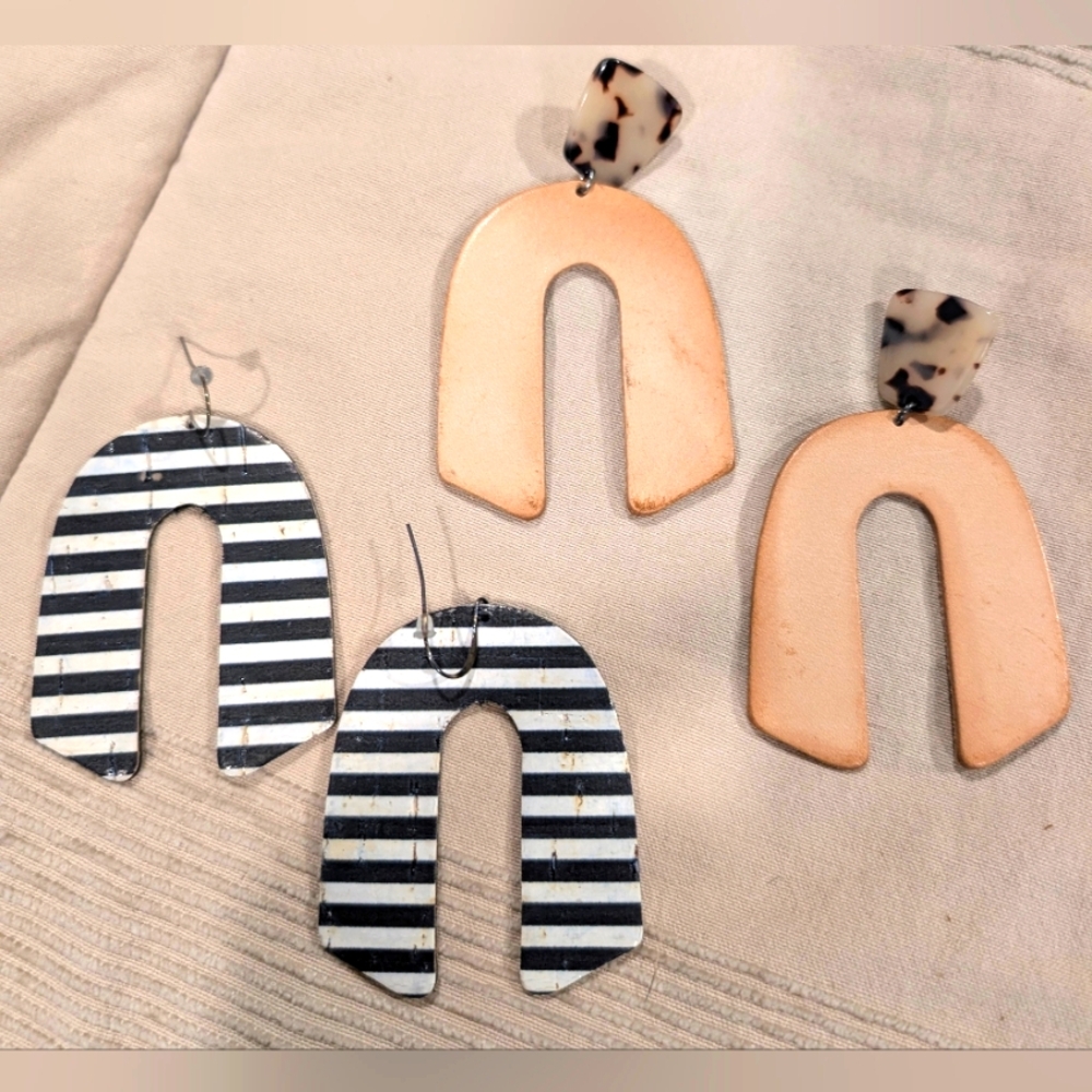 Striped and Tortoise Shell Earrings Set